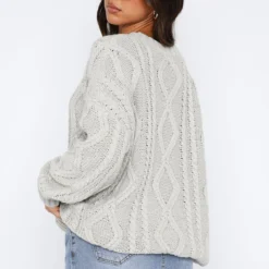 Strong Attraction Knit Sweater Grey -Outlet Poise Nest Store 18.05.2328360