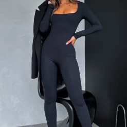 In A Daze Long Sleeve Jumpsuit Black -Outlet Poise Nest Store IN A DAZE JUMPSUIT 31.1.23 003